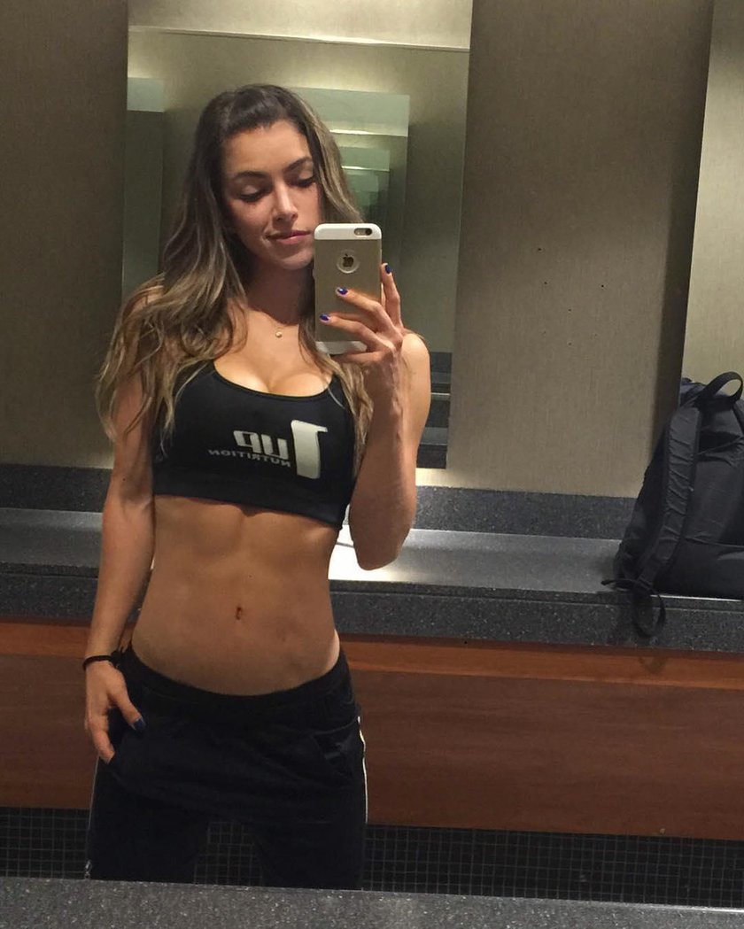 Anllela Sagra