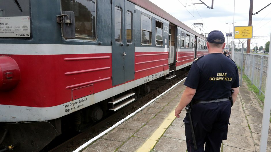 Stacja kolejowa Szczecin Dąbie