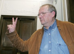 Michnik: Nie nawoływaliśmy do inwigilacji