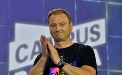 Nitras: Jeśli polska szkoła jest dobra, to dlaczego dzieci pisowców chodzą do prywatnych szkół?