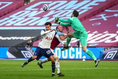 Fabiański zatrzymał Tottenham. Derby Londynu dla West Ham United