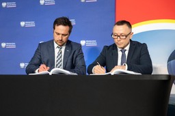 nowa linia kolejowa kraków – gdów. pkp plk podpisały umowę w ramach pr