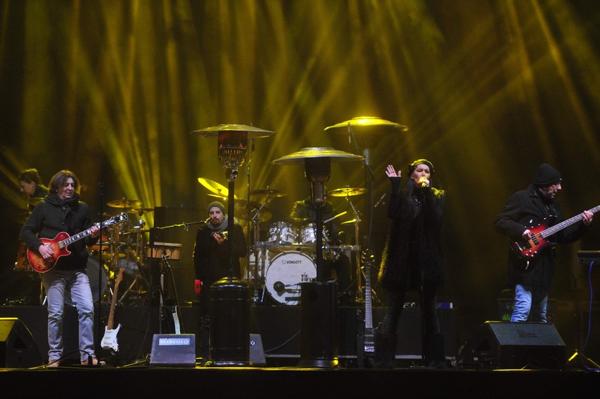 Ređaju se hit za hitom a publika sve veselija