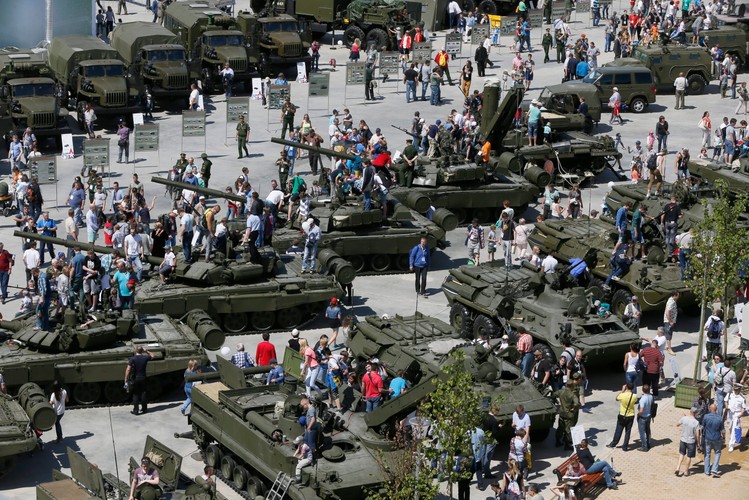 MIĘDZYNARODOWE FORUM WOJSKOWO-TECHNICZNE 'ARMIA 2015'. KUBINKA POD MOSKWĄ