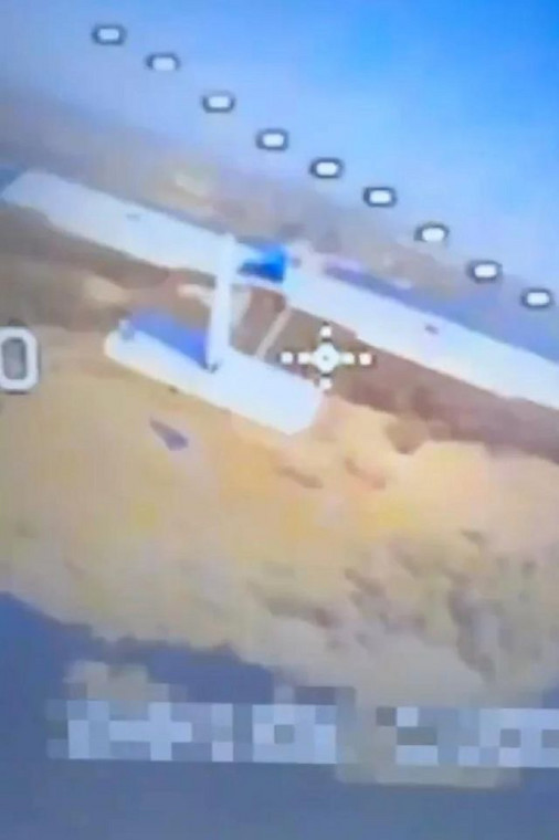 Nagranie z ukraińskiego drona celującego do rosyjskiego bezzałogowego statku powietrznego nad Dnieprem
