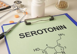 Serotonin je neurotransmiter koji pomaže u stabilizaciji raspoloženja