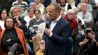 Tusk uderza w Kaczyńskiego w sprawie kobiet. "Do twarzy mu w turbanie"