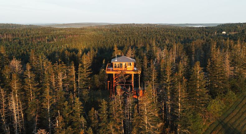 ShackUp Cabins created The Tower in Nova Scotia, Canada.Mirror Image Media