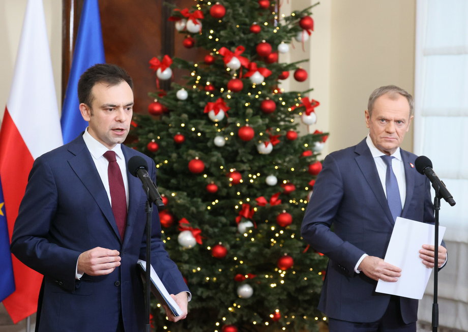 Minister finansów Andrzej Domański i premier Donald Tusk