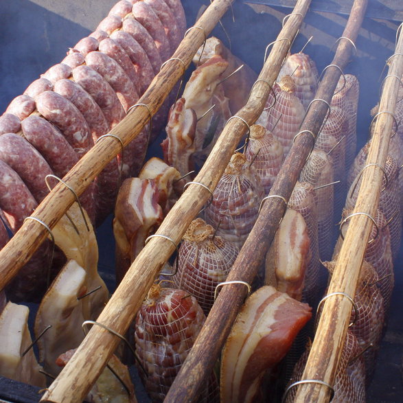 Wędzić można każdy rodzaj mięsa - a_rogala/stock.adobe.com