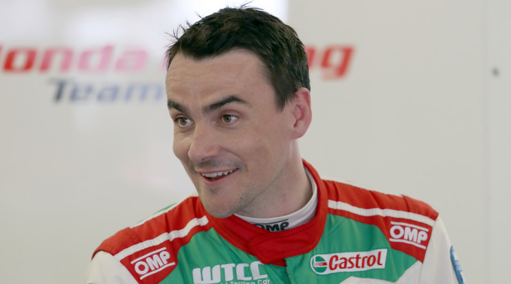 Michelisz Norbert nem tagadja, jólesett neki a Honda-vezér gesztusa /Fotó: Isza Ferenc