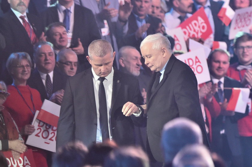 Jarosław Kaczyński miał problemy na konwencji wyborczej Dudy