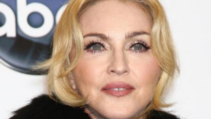 Elkapták Madonna füvező táncosait