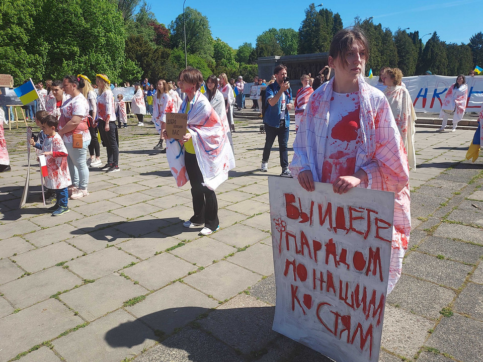 Protest przed Cmentarzem Żołnierzy Radzieckich