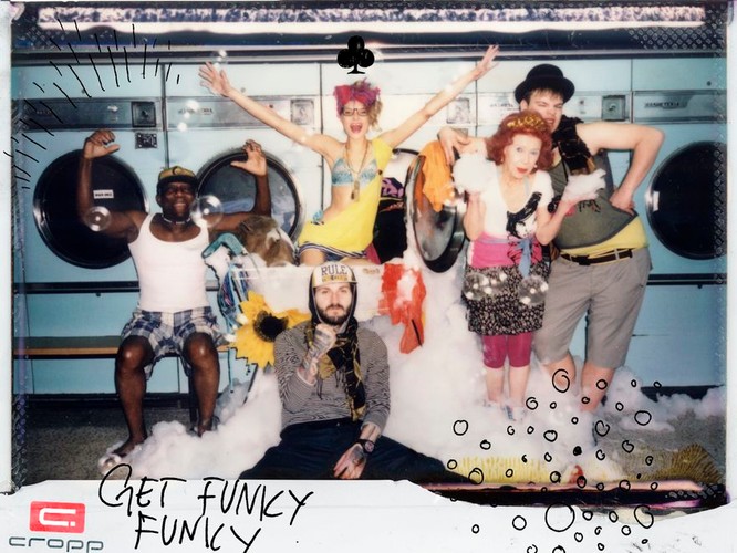 Kampania Cropp na sezon wiosna-lato 2011 z udziałem Nicole Rosłaniec z Top Model