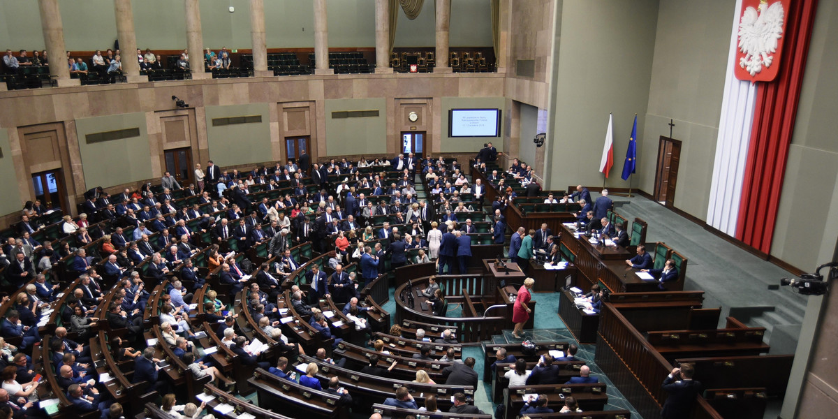 Ten Sejm to farsa