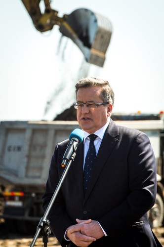 BRONISŁAW KOMOROWSKI ODWIEDZIŁ BUDOWĘ, KTÓREJ... NIE BYŁO?