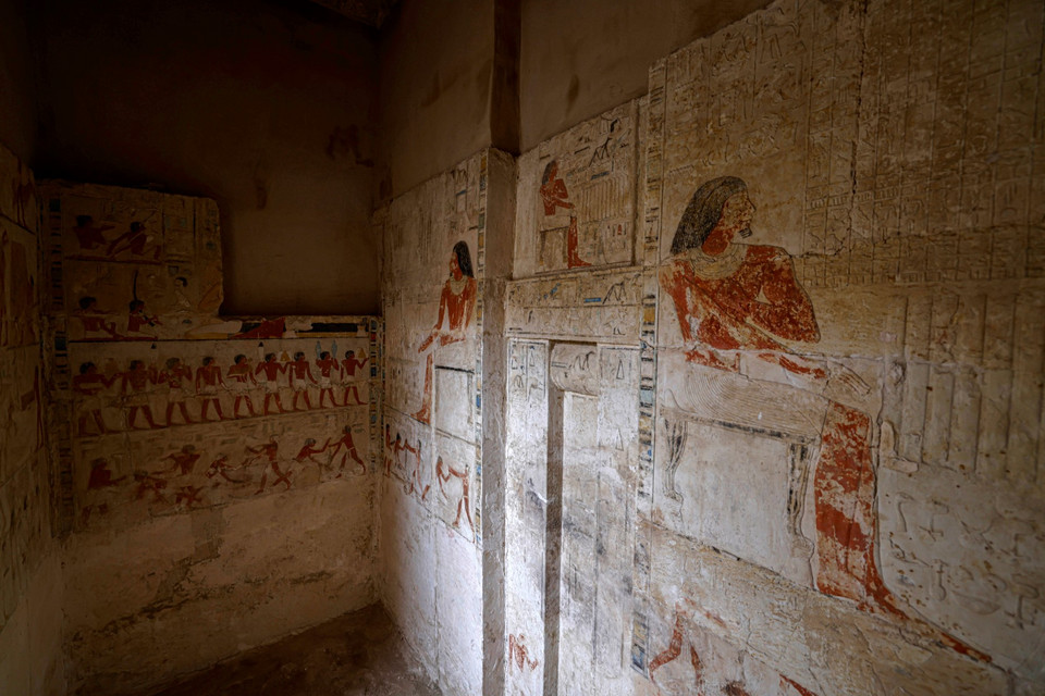 Nowe odkrycia w Egipcie. Warsztaty balsamowania i grobowce w Sakkarze