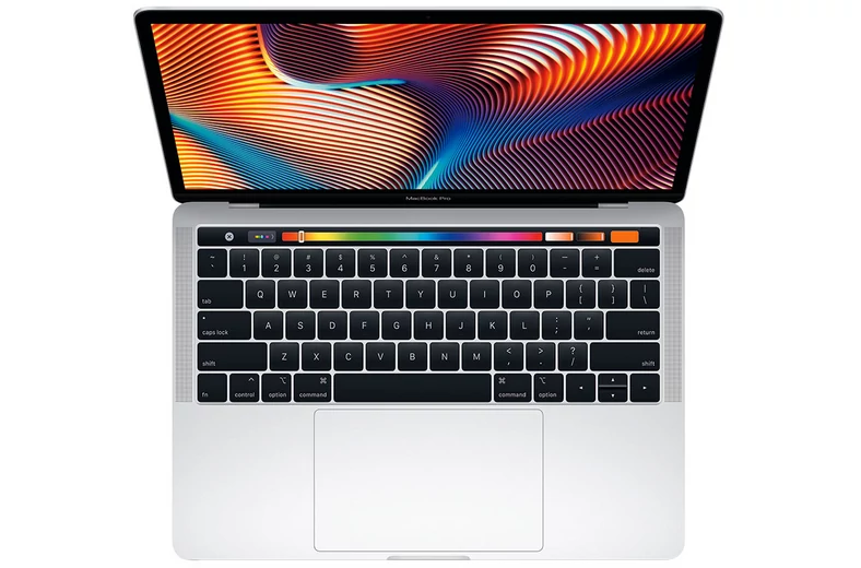 Cecha szczególna MacBooka Pro: zamiast klawiszy funkcyjnych nad klawiaturą znajduje się dotykowy pasek wyświetlający funkcje dostosowane do aktualnie używanego oprogramowania