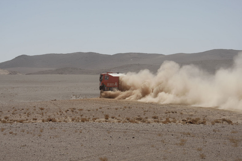 Rajd Dakar 2011: Hołowczyc utrzymał pozycję, Czachor awansuje (4.etap, wyniki, fot. Willy Weyens)