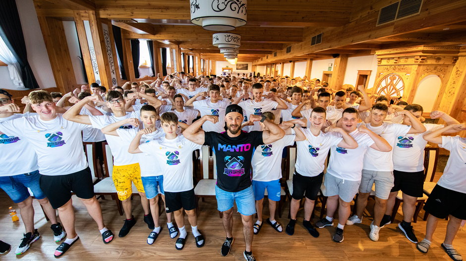 Jarosław "pasha" Jarząbkowski i uczestnicy Pasha Gaming Camp