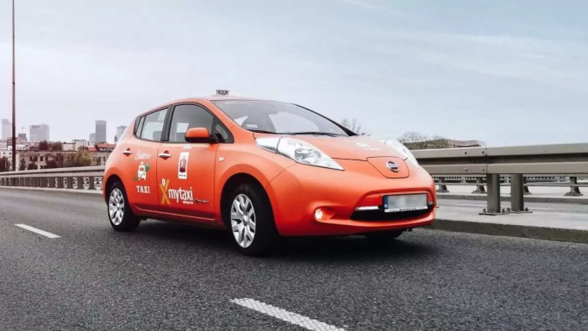 Nissan Leaf - elektryczna taksowka
