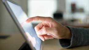Beliebte externe Touchscreen-Displays mit 19 bis 24 Zoll und Full-HD-Auflösung im Vergleich