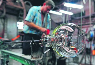 Huta Krosno sprzedana za pół ceny. Wierzyciele spłaceni, akcjonariusze odprawieni z kwitkiem