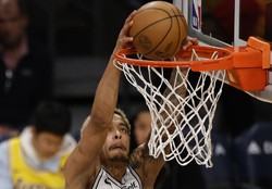 Liga NBA. Jeremy Sochan tylko z jednym punktem. Słaby mecz Polaka [WIDEO]