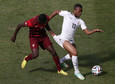 William Carvalho (L) i Jordan Ayew