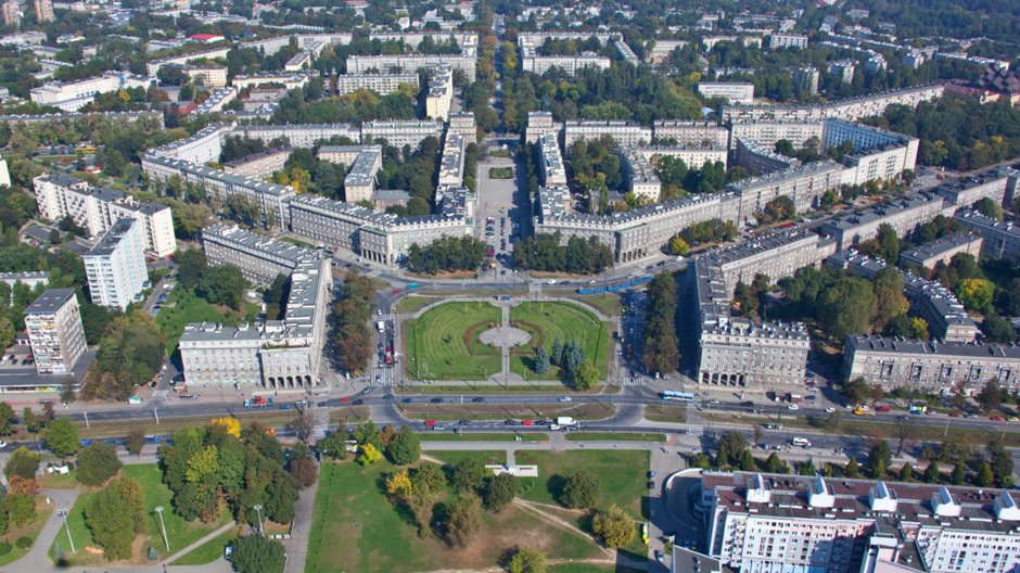 Nowa Huta bez pstrokatych reklam! Właśnie ruszył tam park kulturowy