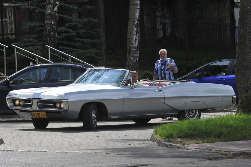 Krzysztof Hołowczyc i jego pontiac grand prix