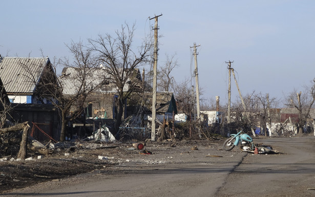 Ukraina. Poroszenko mówi o wycofywaniu z frontu