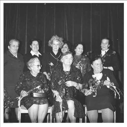 Obchody Dnia Kobiet oraz wręczanie odznaczeń w Warszawskim Komitecie Zjednoczonego Stronnictwa Ludowego w gmachu Naczelnego Komitetu Zjednoczonego Stronnictwa Ludowego, 1970 rok.