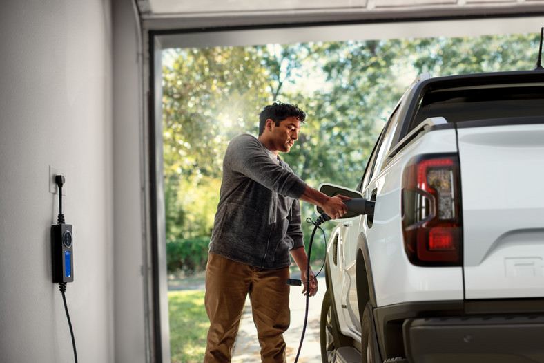 Ford Ranger PHEV 2024