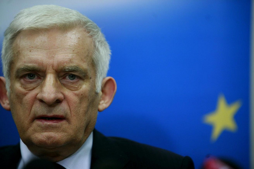 Szef PE Jerzy Buzek