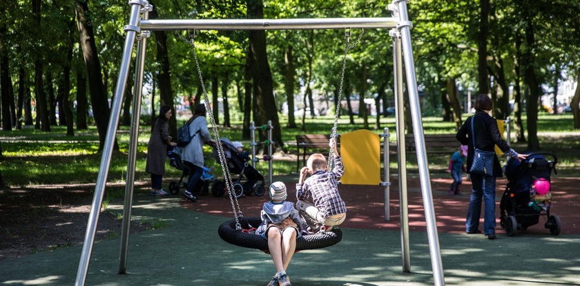 Doposażyli plac zabaw na Górczynie