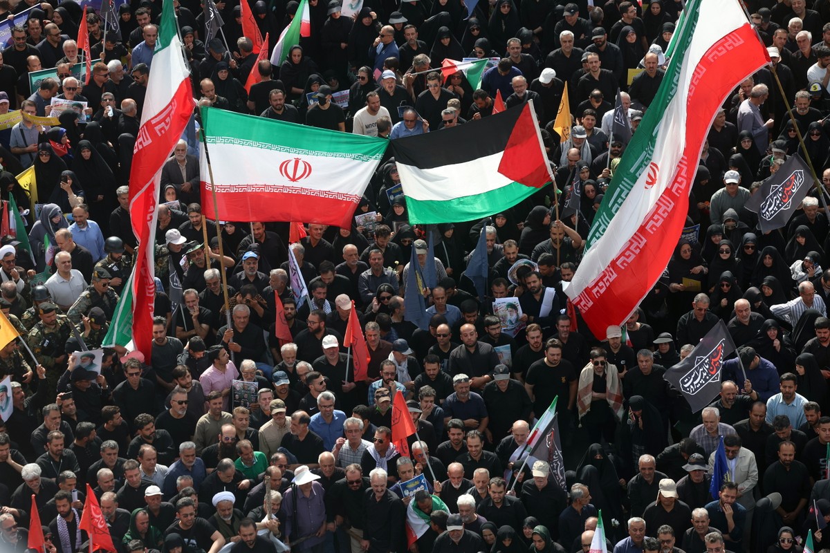 Iran próbuje wydostać zapasy uranu. Niepokojące zdjęcia satelitarne