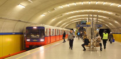 Metro sprzeda stare pociągi i kupi nowe