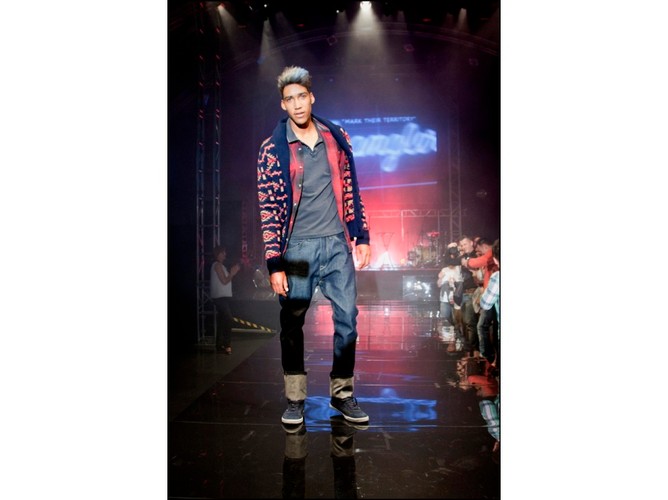 Dżins w roli głównej - pokaz kolekcji Wrangler i Lee na jesień 2011