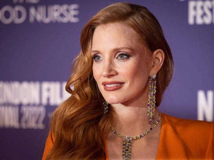 Jessica Chastain - oryginalna uroda w połączeniu z prostymi stylizacjami daje doskonałe efekty.