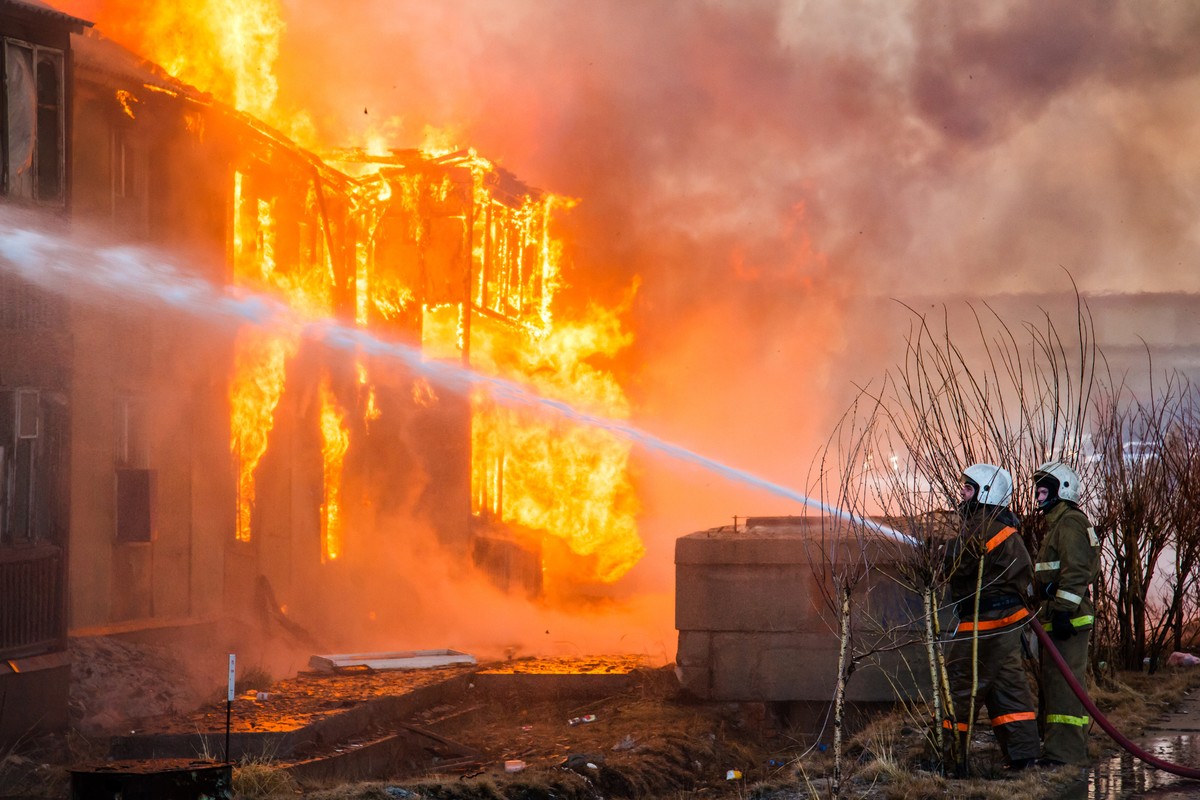 Novyy,Urengoy,,Russia,-,May,14,,2015:,Old,Wooden,Residential