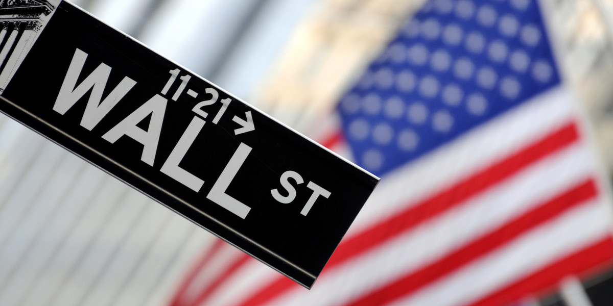 Indeksy na Wall Street poszły w górę po obniżce ratingu Stanów Zjednoczonych