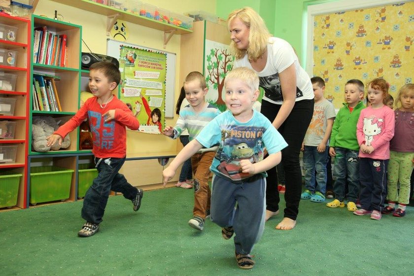 Otylia Jędrzejczak podczas spotkania z przedszkolakami