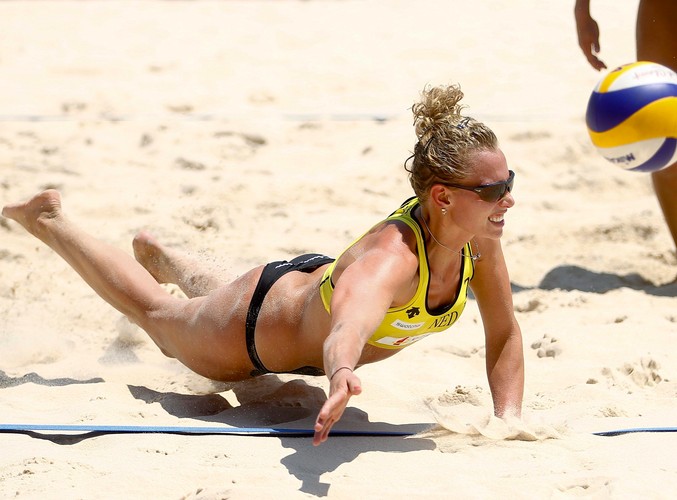 Siatkówka plażowa jest przyjemna dla oka