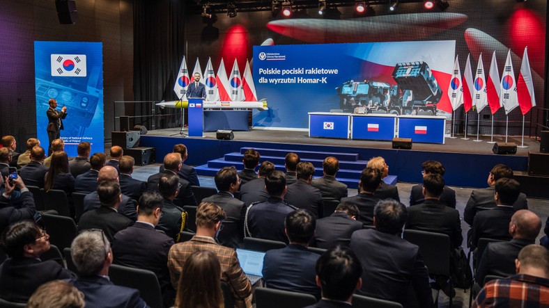 Podpisanie umowy odbyło się z udziałem wicepremiera W. Kosiniaka-Kamysza