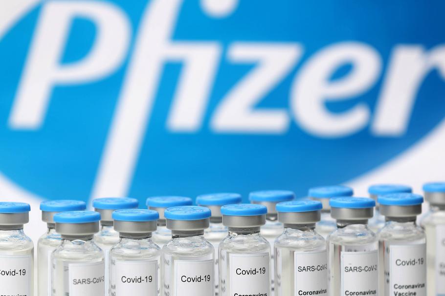 Komisja Europejska porozumiała się z firmami Pfizer i BioNTech ws. dostaw szczepionek. Polsce może przypaść od ok. 17 do 25,5 mln dawek