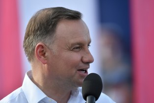 Duda: Nie należy wierzyć politykom PO, że nie zlikwidują programów socjalnych