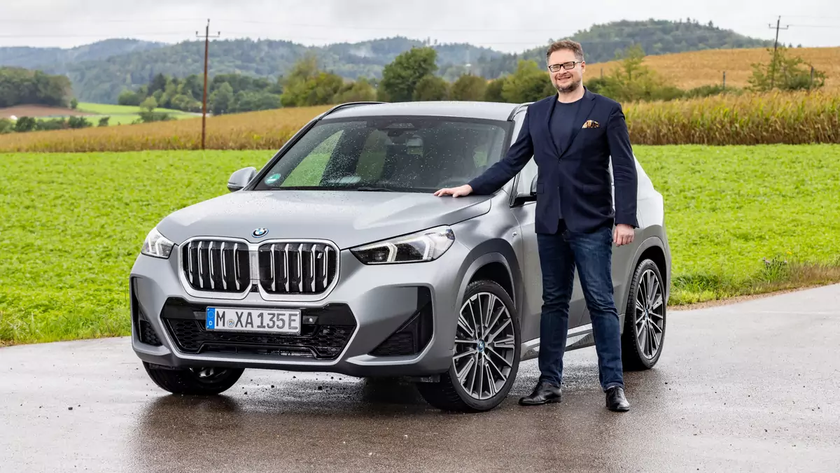 BMW X1 (trzecia generacja; U11; od 2022 r.; wersja iX1 xDrive30)