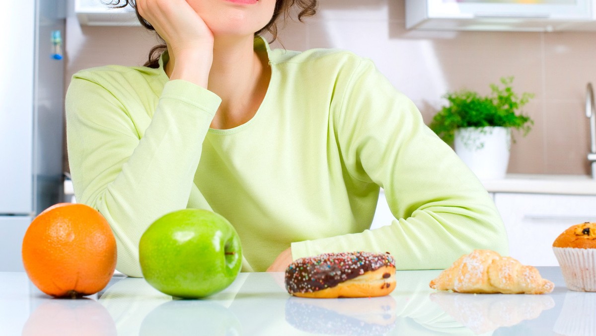 Odpowiednia dieta to coś, co dotyczy nas wszystkich. Istnieją tacy, którzy nie zwracają na nią uwagi, ale znaczna większość przejmuje się tym, co je. Martwimy się nie tylko o jakość posiłków i o to, by były zdrowe, ale chcemy też zachować zgrabną sylwetkę.